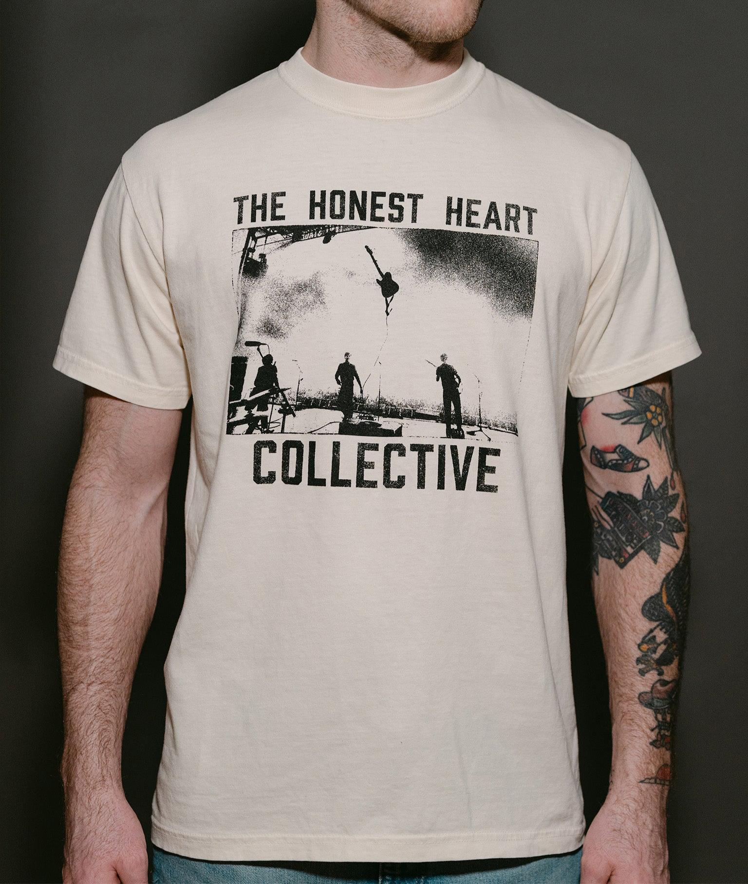 Guitar Toss Tee (Ivory) – The Honest Heart Collective